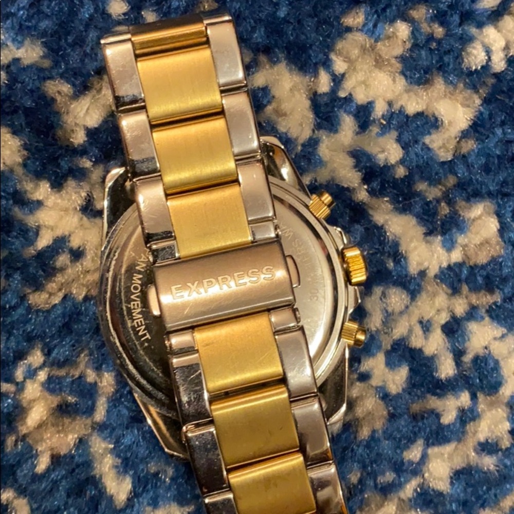 Watch - Picture 2 of 2